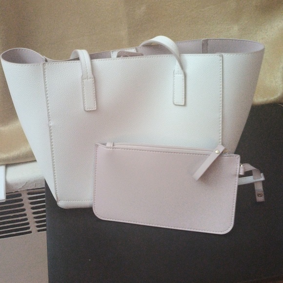 Tommy Bahama handbag - Picture 3 of 16